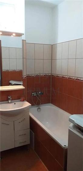 DAMBOVITA - 2 CAMERE - CENTRALA PROPRIE - DECOMANDAT