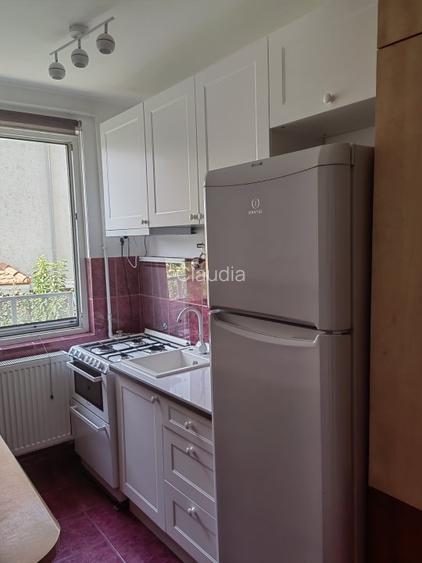 Proprietar închiriez garsonieră Hala Traian Sector 2 - 4