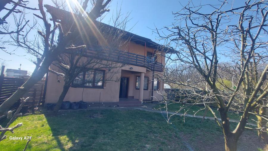 Stil, confort si liniste - casa perfecta pentru familia ta !
