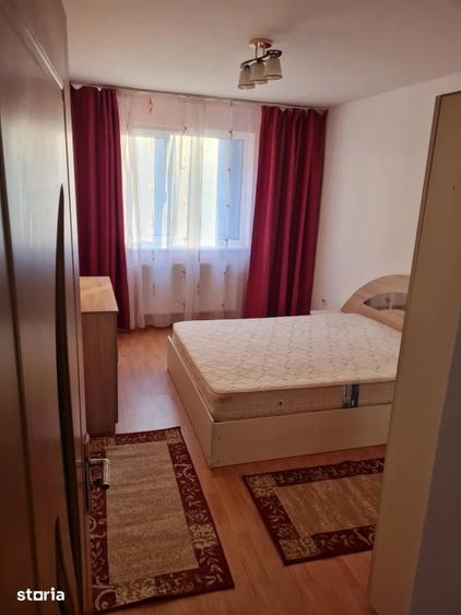 Închiriez apartament 3 camere