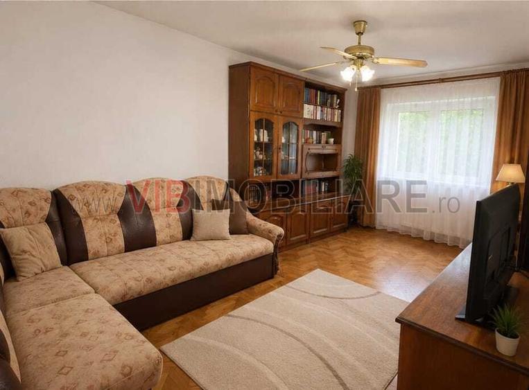 Apartament 3 camere decomandat | Parter | Zona Lipovei