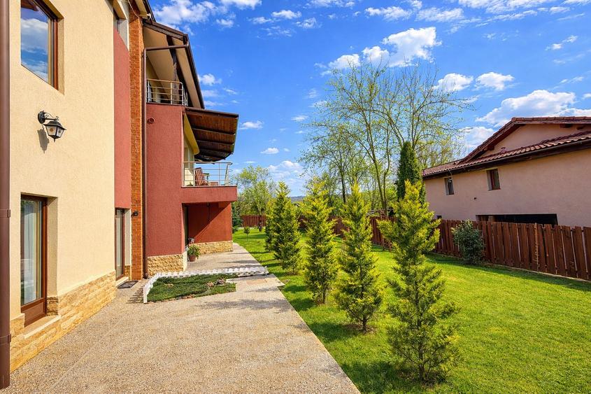 Vilă elegantă, 7 camere, cu sală de fitness și saună — Bucium, Iași