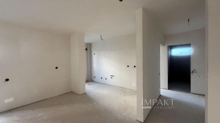 Apartament spatios cu 2 camere semidecomandat zona Iulius Mall