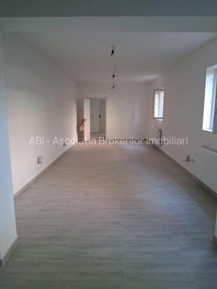 13 Septembrie-spatiul comercial stradal,renovat total,centrala termica - 2
