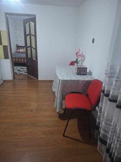 Casa 7 camere, 85 mp, zona Central