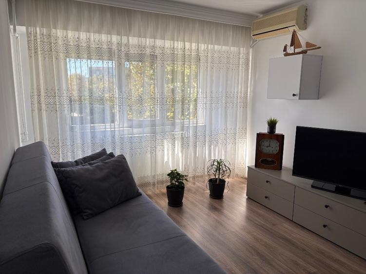 Inchiriere apartament doua camere decomandat