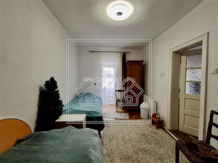 Ap 4 camere - etaj 2 - zona Ultracentrala - ideal investitie - 4