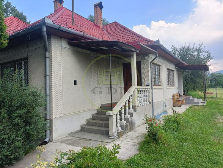 Casă de vânzare Ibănesți sat, cu teren aferent de 4500 mp