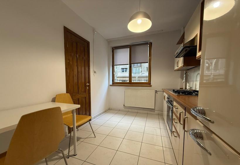 UNIVERSITATE, ARHITECTURA, 2 CAMERE RENOVATE ACUM, 3 MIN METROU, BLOC 1982