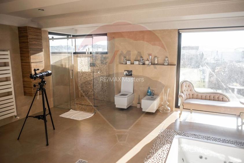 Casă / Vilă de lux cu 6 camere de vânzare în Șcheia, Suceava - 24