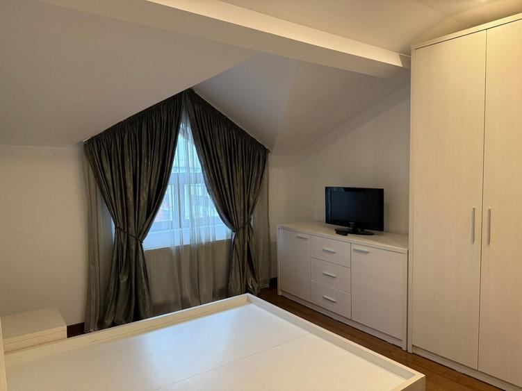 URGENT, bloc nou tip boutique,80 mp, boxa, mobilat,PARCARE, NEGOCIABIL