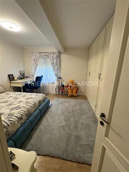 Vila  de vanzare  Bucium,369mp utili,1500mp teren,curte amenajata - 32