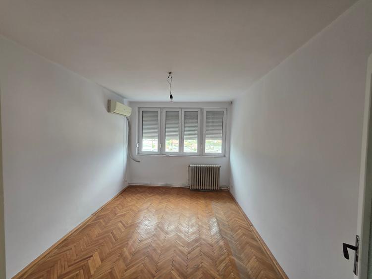 Vand apartament 3 camere decomandat Balcescu