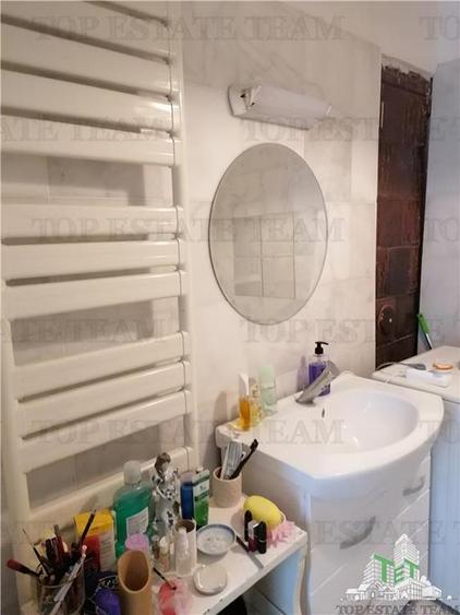 Casa interbelica de vanzare in zona Mosilor
