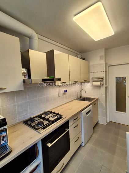 Apartament 4 camere de vanzare | Centrala proprie | - 7