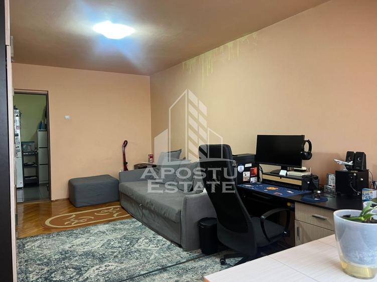 Apartament cu 2 camere de vanzare, cu boxa zona Cetatii, in Timisoara