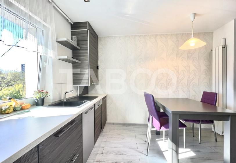 Apartament cu 3 camere decomandate de vanzare in cartierul Marasti