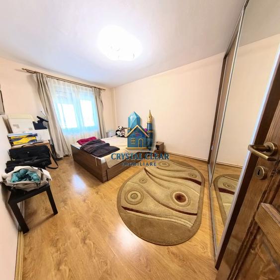 Apartament 3 camere - cartierul Unirii, str. Decebal