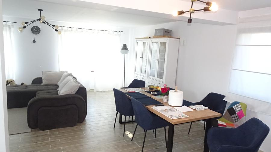 Vand casa noua in Deva, D+P+M, zona Zavoi, suprafata totala de teren 942 mp,