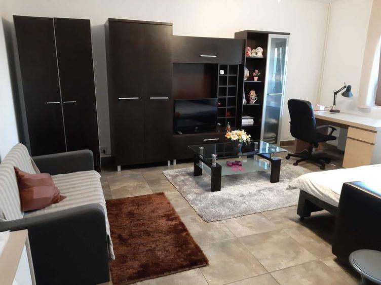 Inchiriere Garsonieră Decomandată | 13 Septembrie – Panduri