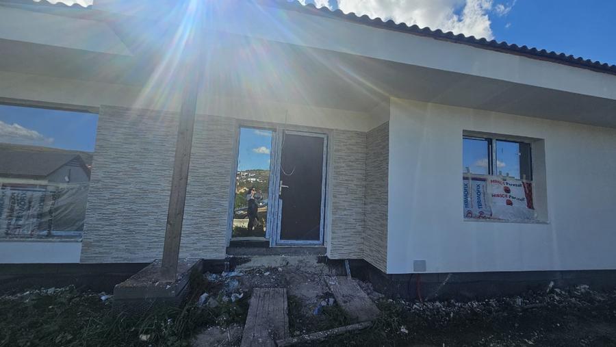 Casa eficienta energetic pe 1 nivel, Chiteni, 4 camere, 122 mp - 185.000 euro