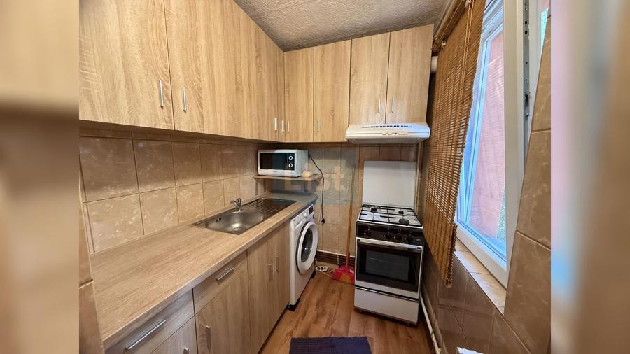 APARTAMENT 3 CAMERE DE VANZARE ,CARTIER CRAIOVITA NOUA -ZONA MATERNA