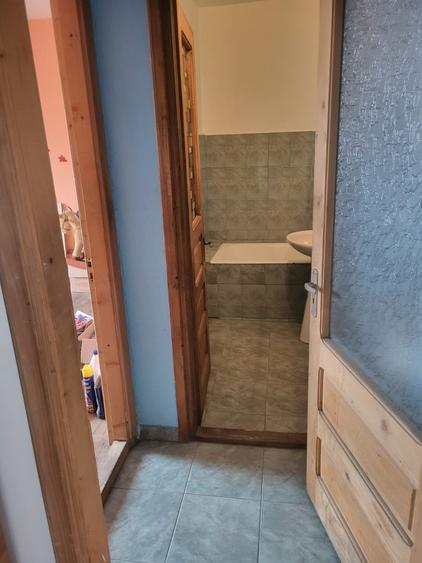 Apartament 3 camere de vânzare – aproape de centru