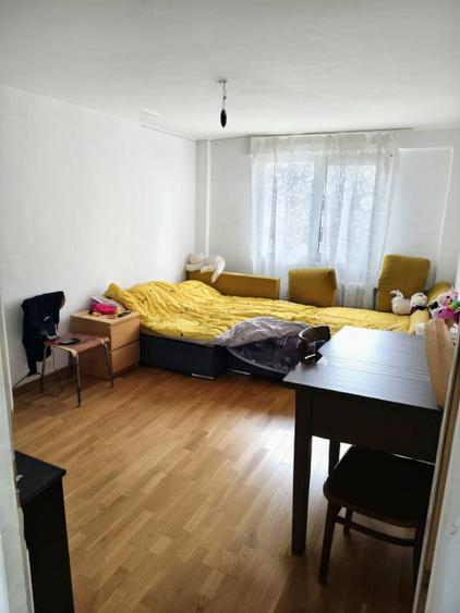 Apartament 4 camere /Doamna Ghica/ Plumbuita
