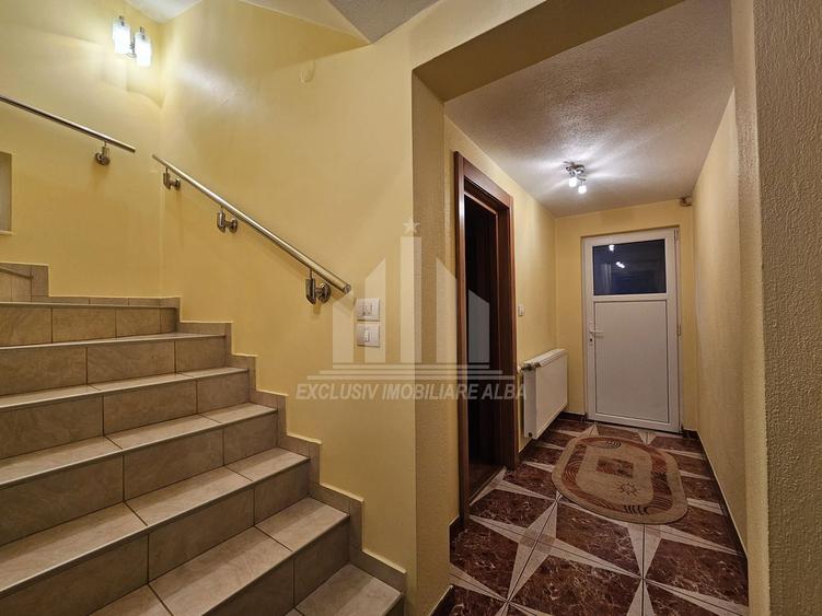 Casa individuala | Garaj | 200 mp | Asfalt | Mobilata | Alba-Micesti