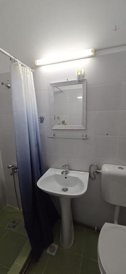 De inchiriat apartament cu o camera langa UMF