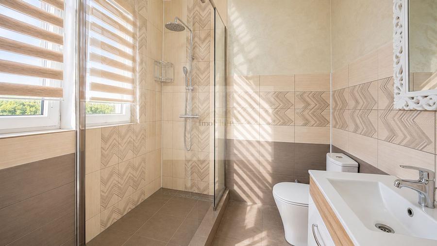 Vânzare  apartament de familie cu 4 camere,pod amenajat-2 parcări-Iris