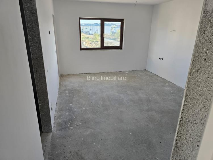 Casa individuală , 4 camere , 3 bai ,150 mp , teren 500 , Dezmir - 5