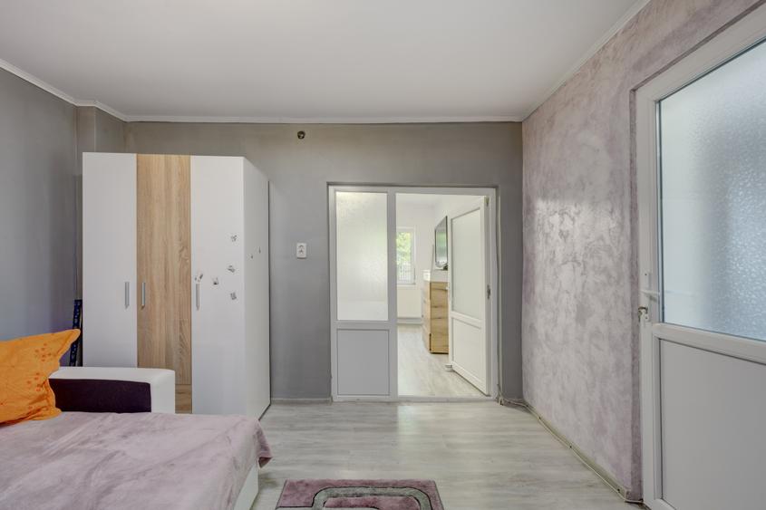 RACARI - DAMBOVITA, CASA PE PARTER 85 MP, LOT 2200 MP!