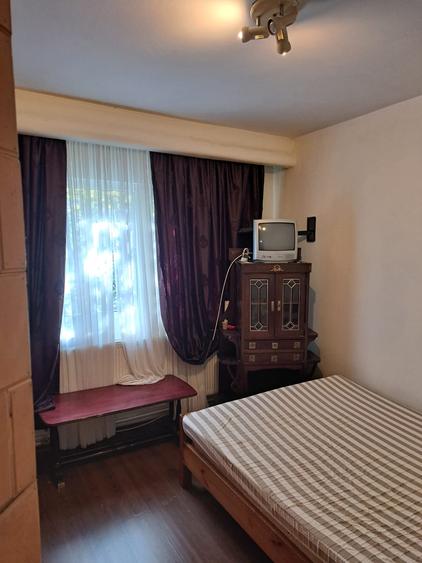 Apartament 4 camere la strada-Uvertura Mall
