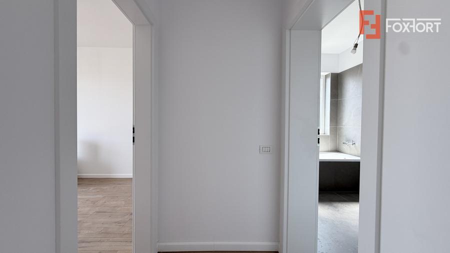 Comision 0% Apartament de vanzare, 2 camere + terasa de 11 mp - Mosnita