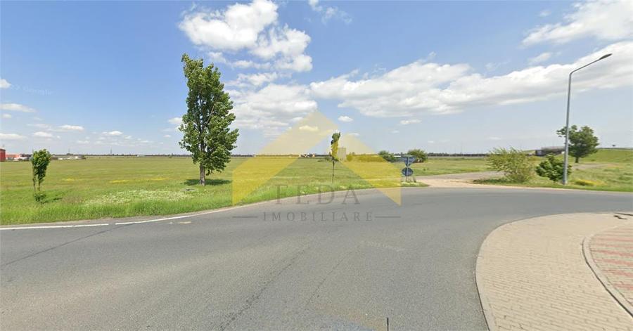 De vanzare teren intravilan 4,9 ha la coborare de pe autostrada spre Zadareni