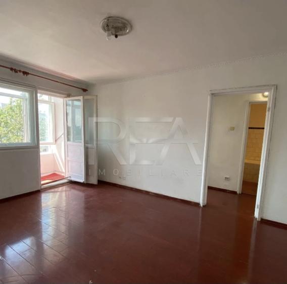 2 camere, et 8/10, 50mp-Drumul Taberei