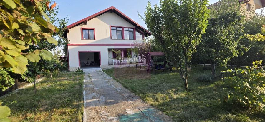 Vila 6 camere de vanzare in Banesti - 2
