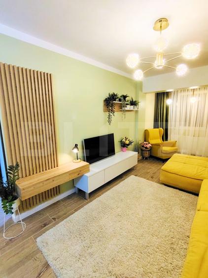 Apartament modern de vanzare, 2 camere zona Aleea Strugurilor + loc de parcare