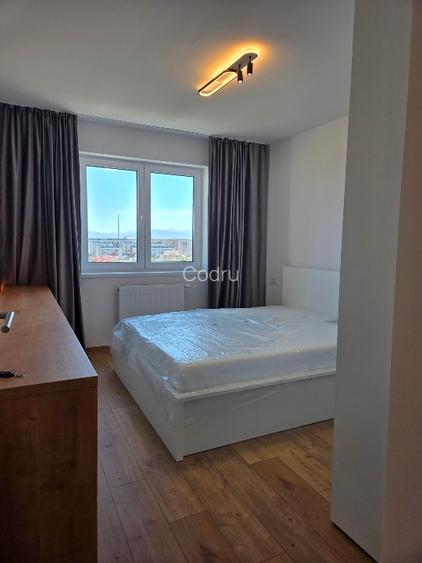 Inchiriez apartament cu 3 camere - 8