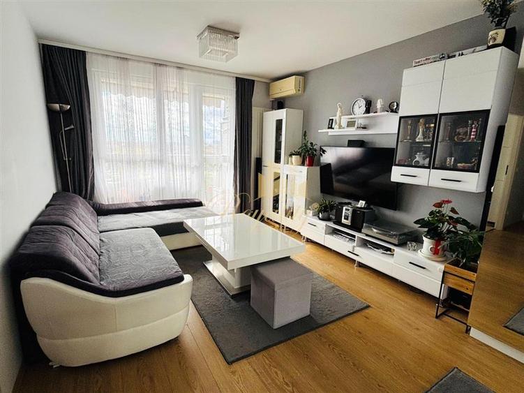 DENYA FOREST,Apartament 3 camere, 70 mp, 2 bai, loc parcare- Zona Lipovei