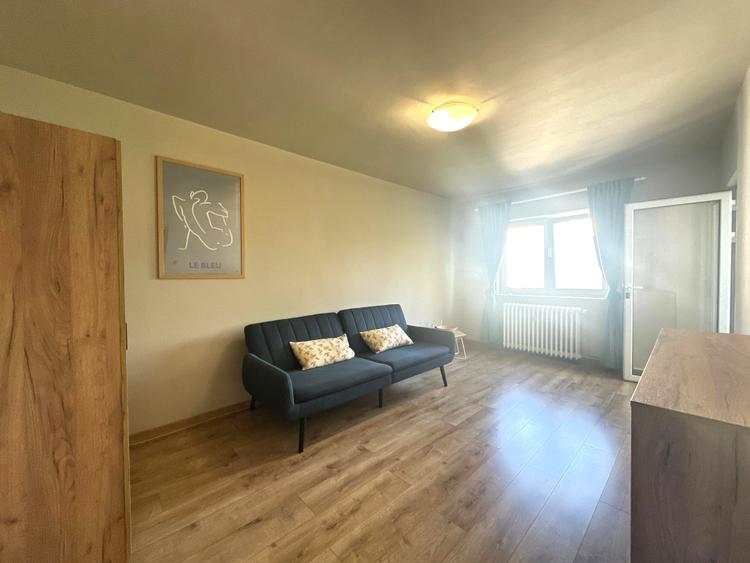 2 CAMERE DECOMANDAT SF. LAZAR-PALAS 500 EURO