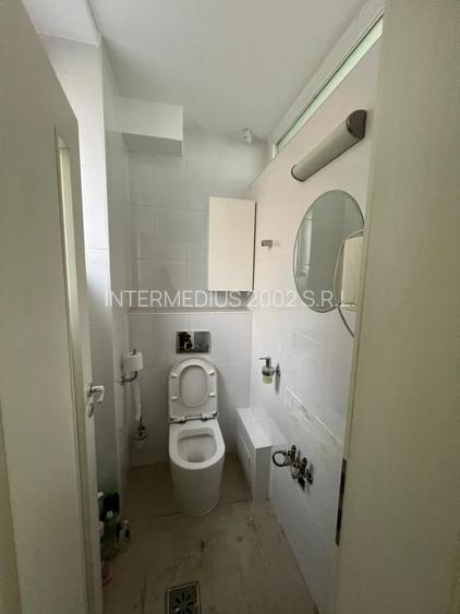 Apartament 3 camere, garaj si boxa - zona Centrala-Prefectura - 6