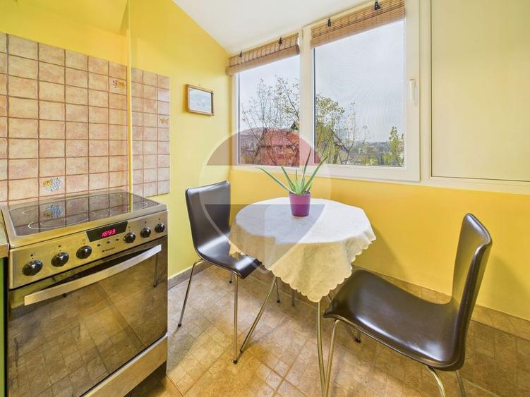 Apartament cu 2 camere de închiriat în zona Capitale