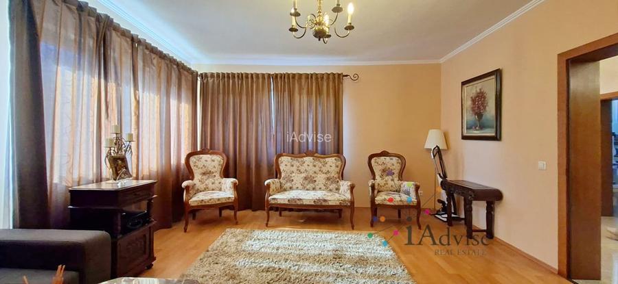 Vilă de închiriat cu 3 camere, grădină amenajată și garaj in Codlea - 7