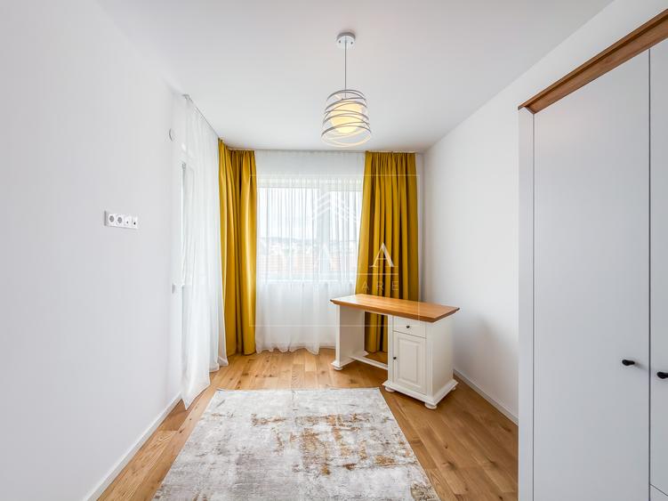 Apartament 3 camere | Bloc nou | Prima închiriere | Zona centrală