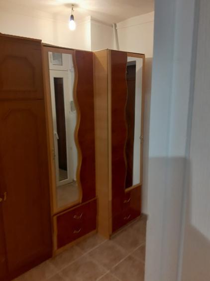 Garsoniera de inchiriat zona Vitan Mall metrou Mihai Bravu