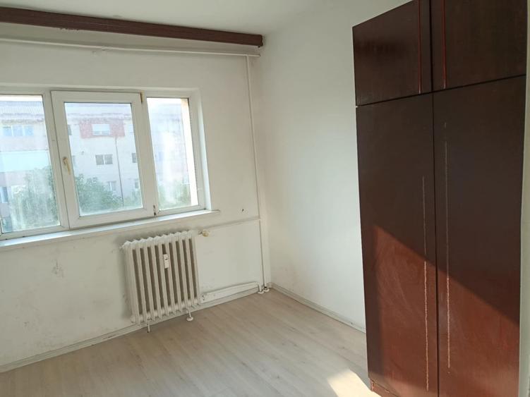 Girocului | 3 Camere | Bloc izolat