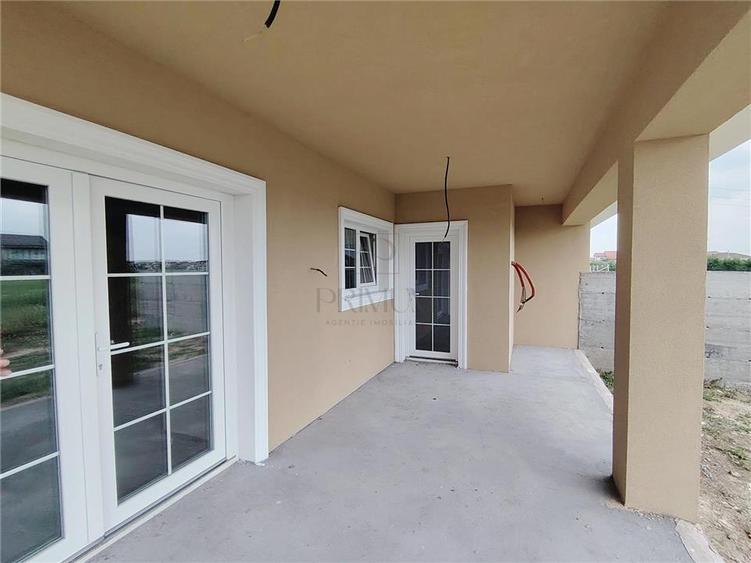 DUPLEX SPATIOS - ZONA CENTRALA - SEPARAT PRIN C.T
