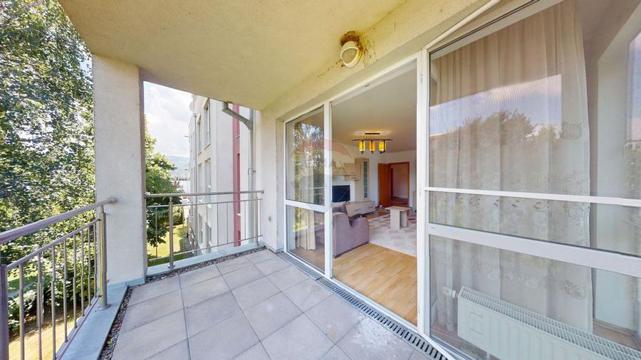 Apartament cu suprafata generoasa de închiriat